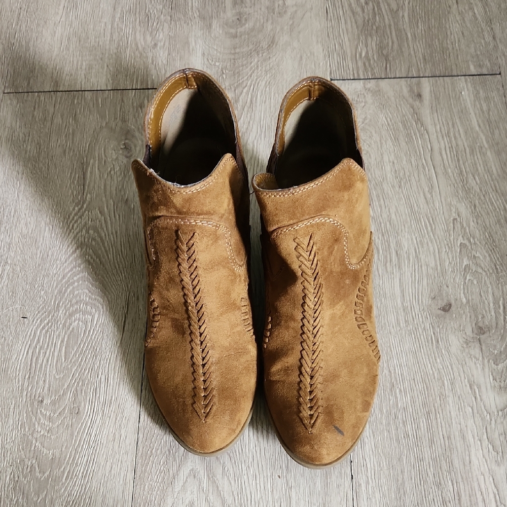 Women's Tan Suede Slip-On Booties, western vibe